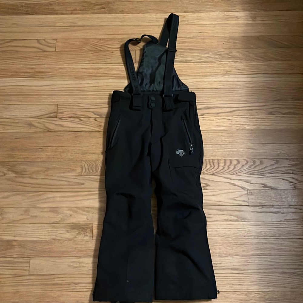 Descente kids' ski pants with removable bib.